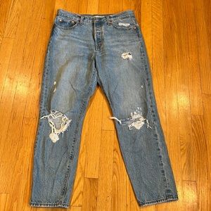 LEVIS WEGGIE STRAIGHT JEANS- NEVER WORN